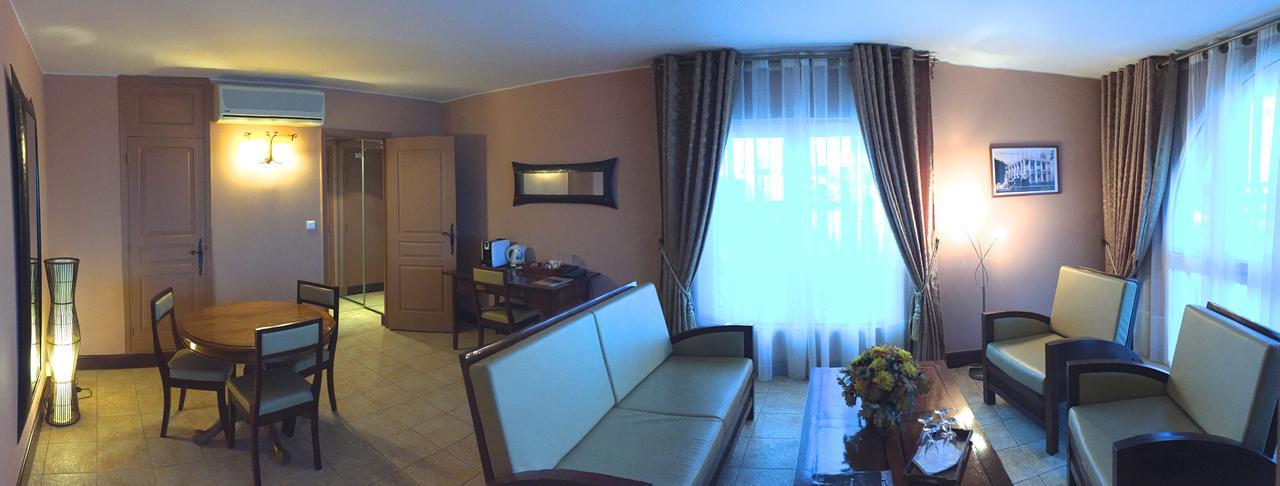 Le Grand Hotel Diego Antsiranana Екстер'єр фото